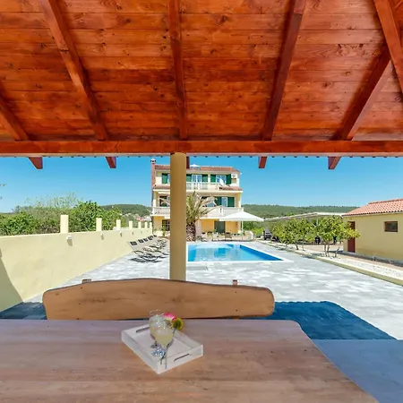 شقة With Swimming Pool Bibinje, Zadar - 6121 بيبينيا