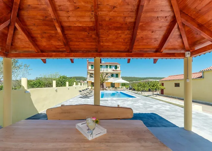 Апартаменты With Swimming Pool Bibinje, Zadar - 6121 Бибинье