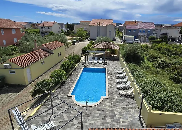 Апартаменты With Swimming Pool Bibinje, Zadar - 6121 Бибинье