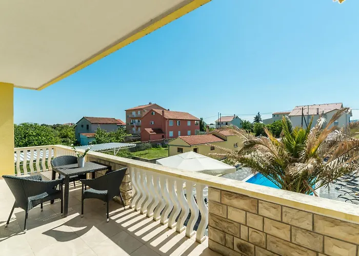Апартаменты With Swimming Pool Bibinje, Zadar - 6121